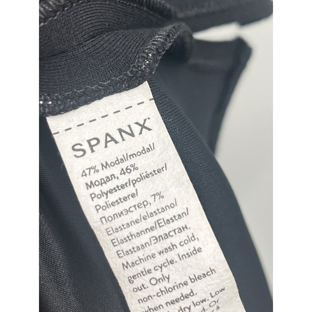 Spanx Essentials Black Sleeveless Shift Dress Sz Medium Pockets Crew Neck - Picture 5 of 6